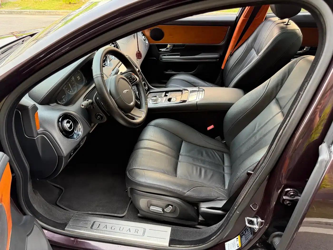 Jaguar XJ 2013 XJL 2.0T Elegant Business Edition — миниатюра 12