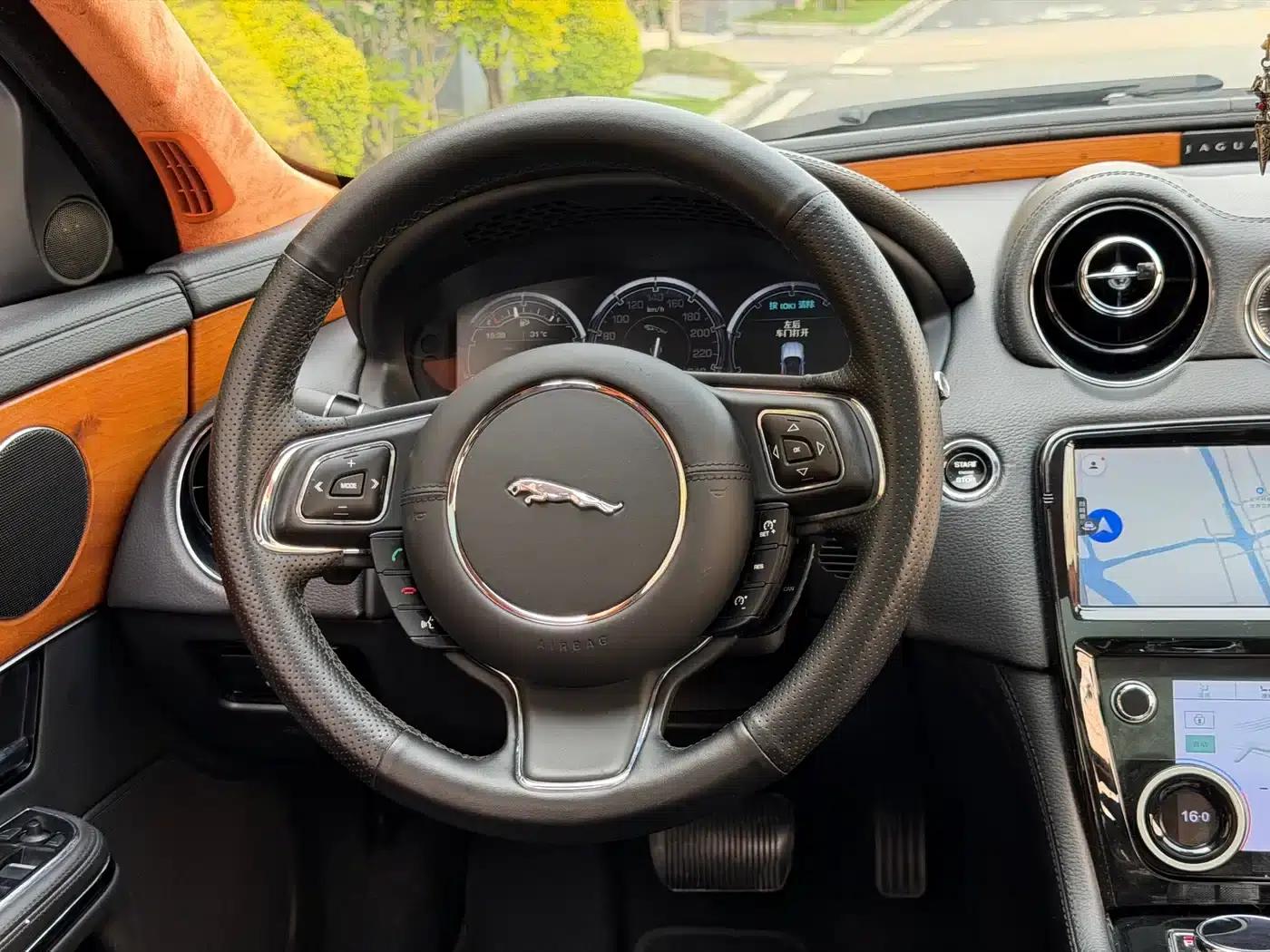 Jaguar XJ 2013 XJL 2.0T Elegant Business Edition — миниатюра 19