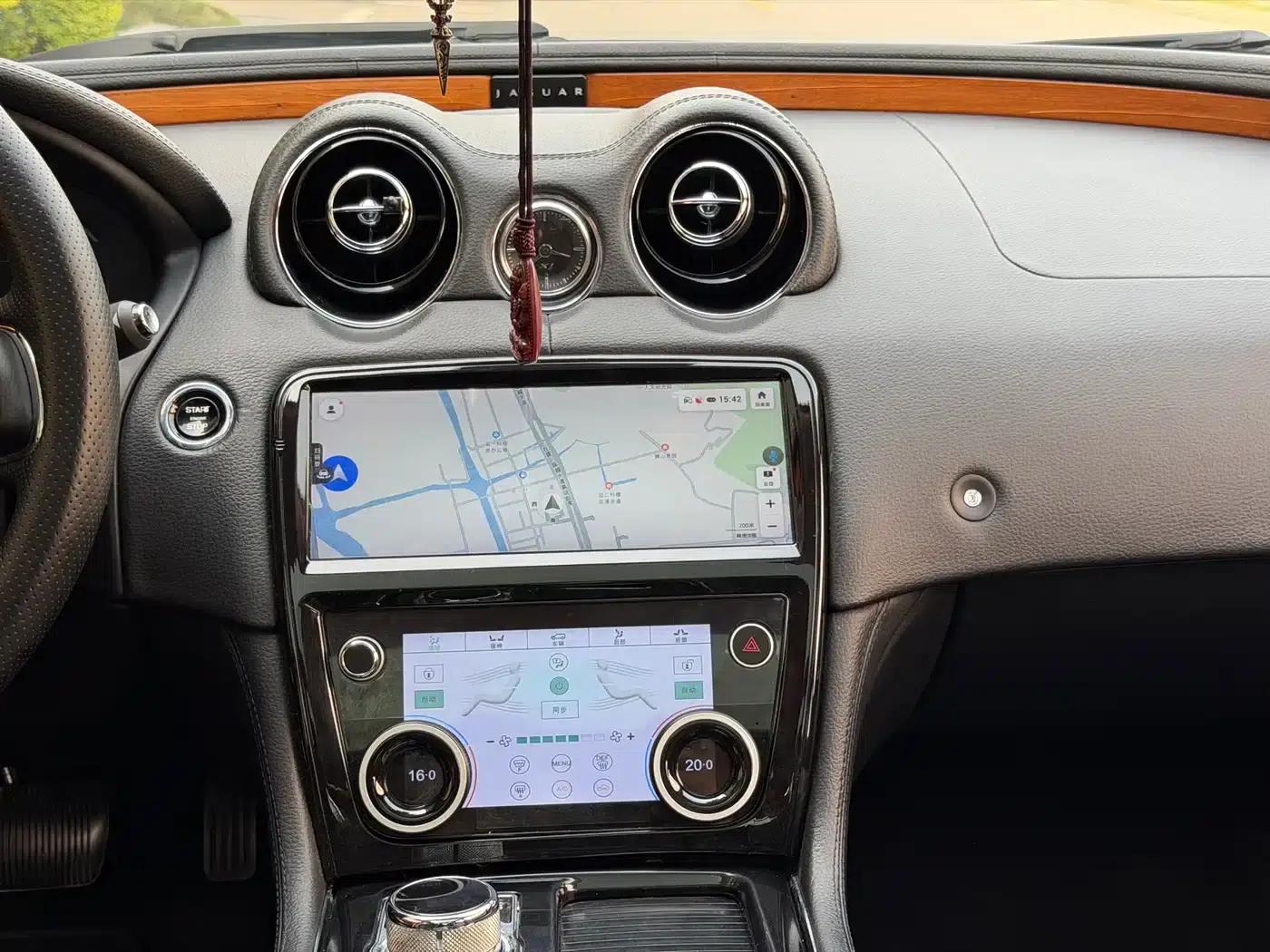 Jaguar XJ 2013 XJL 2.0T Elegant Business Edition — миниатюра 21