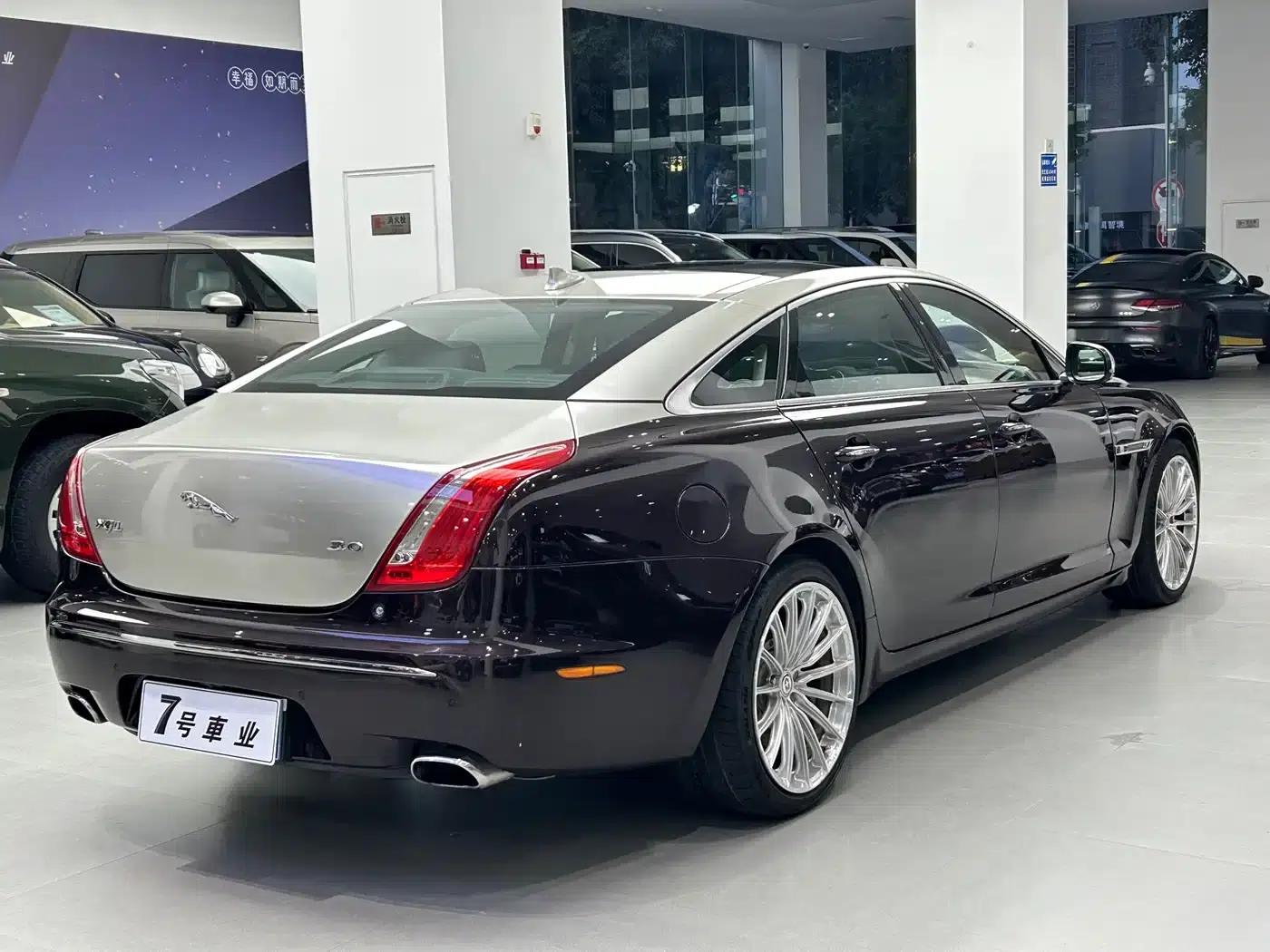 2014 Jaguar XJ XJL 3.0 SC 2WD Panoramic Business Edition — миниатюра 17