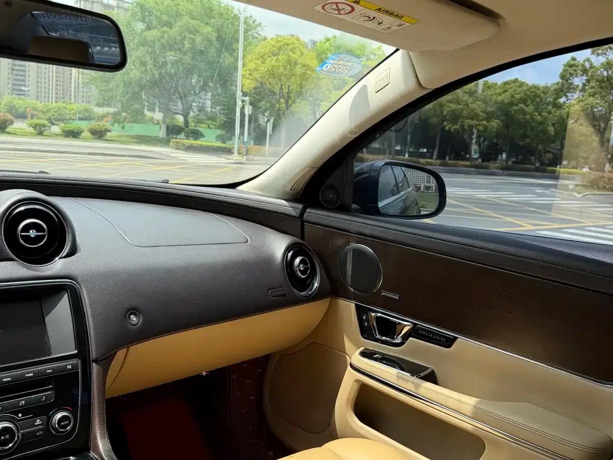 Jaguar XJ 2015 XJL 3.0 SC Elegant Business 80th Anniversary Edition — миниатюра 19