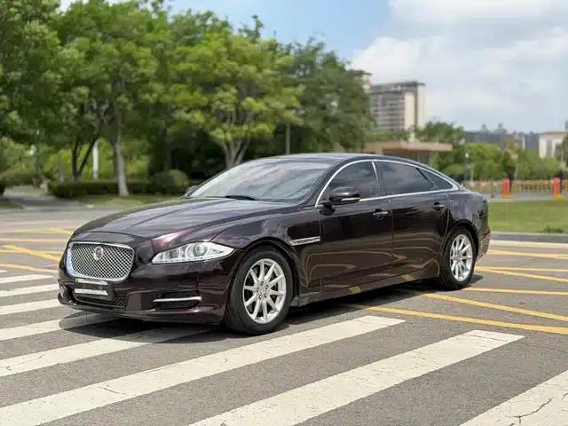 Jaguar XJ 2015 XJL 3.0 SC Elegant Business 80th Anniversary Edition