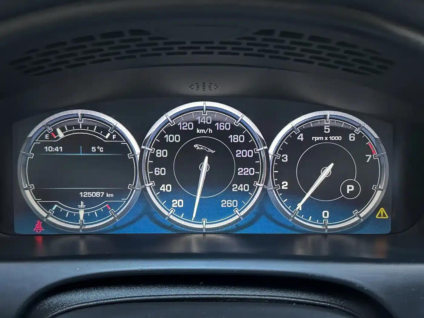 Jaguar XJ 2013 XJL 2.0T Elegant Business Edition — миниатюра 16