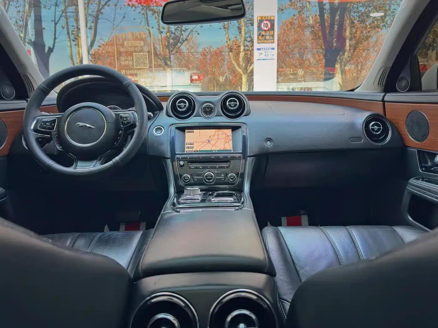 Jaguar XJ 2013 XJL 2.0T Elegant Business Edition — миниатюра 10