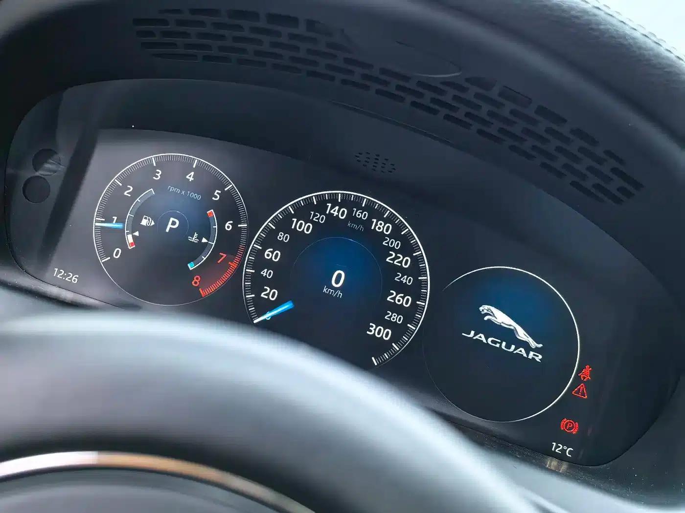 Jaguar XJ 2016 XJL 2.0T 2WD Elegant Business Edition — миниатюра 13