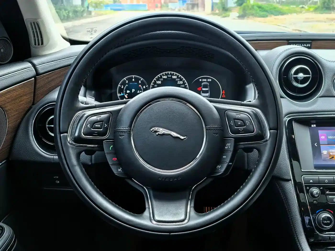 Jaguar XJ 2016 XJL 2.0T 2WD Elegant Business Edition — миниатюра 10