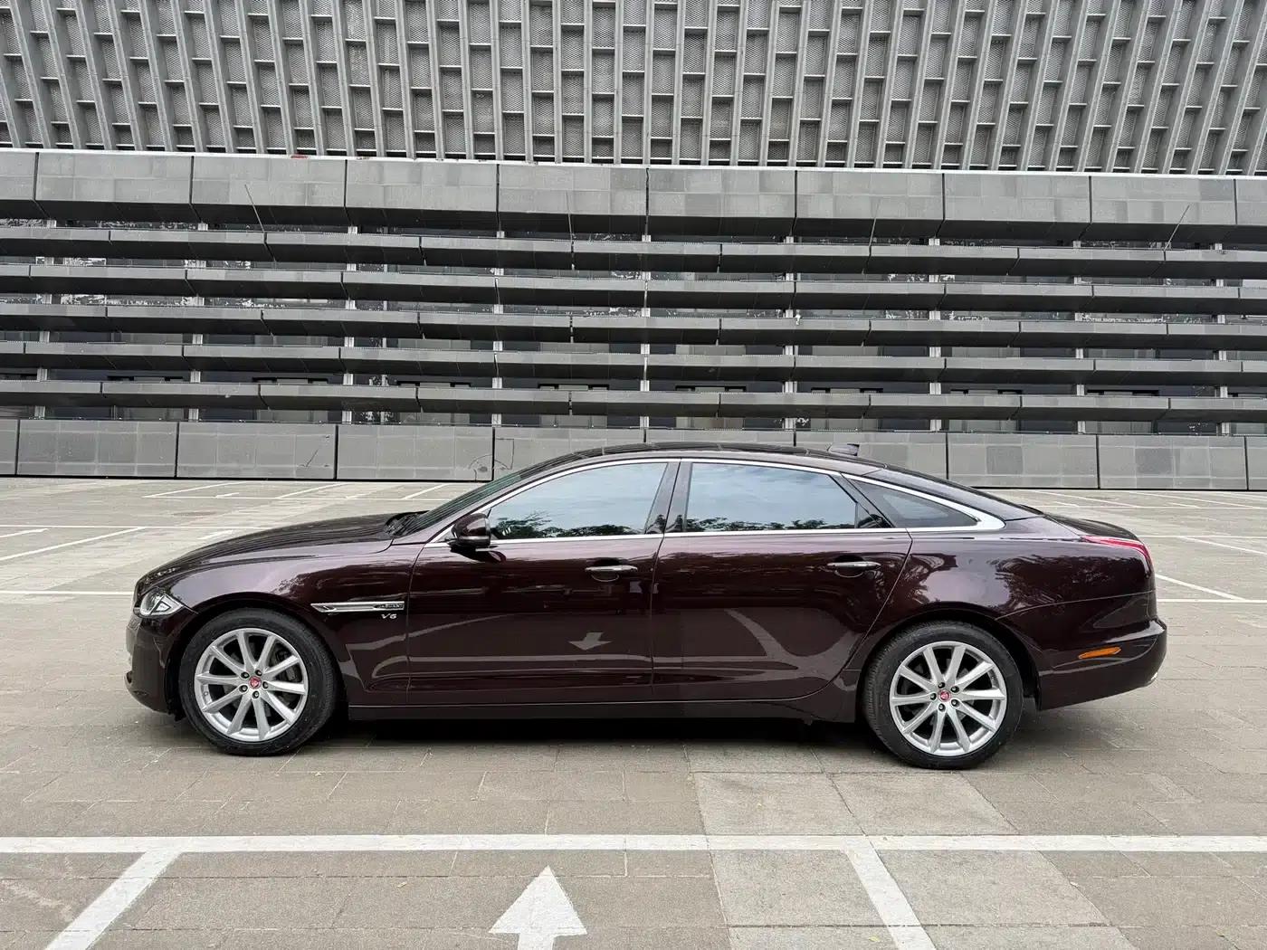 Jaguar XJ 2016 XJL 3.0 SC AWD Premium Business Edition — миниатюра 5