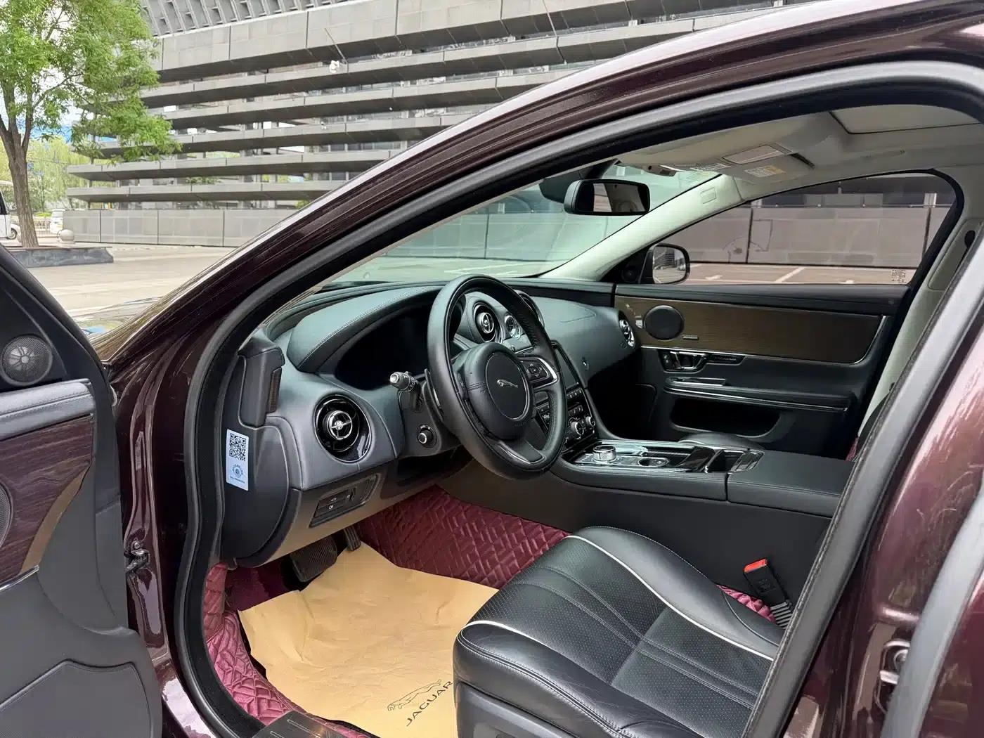 Jaguar XJ 2016 XJL 3.0 SC AWD Premium Business Edition — миниатюра 9