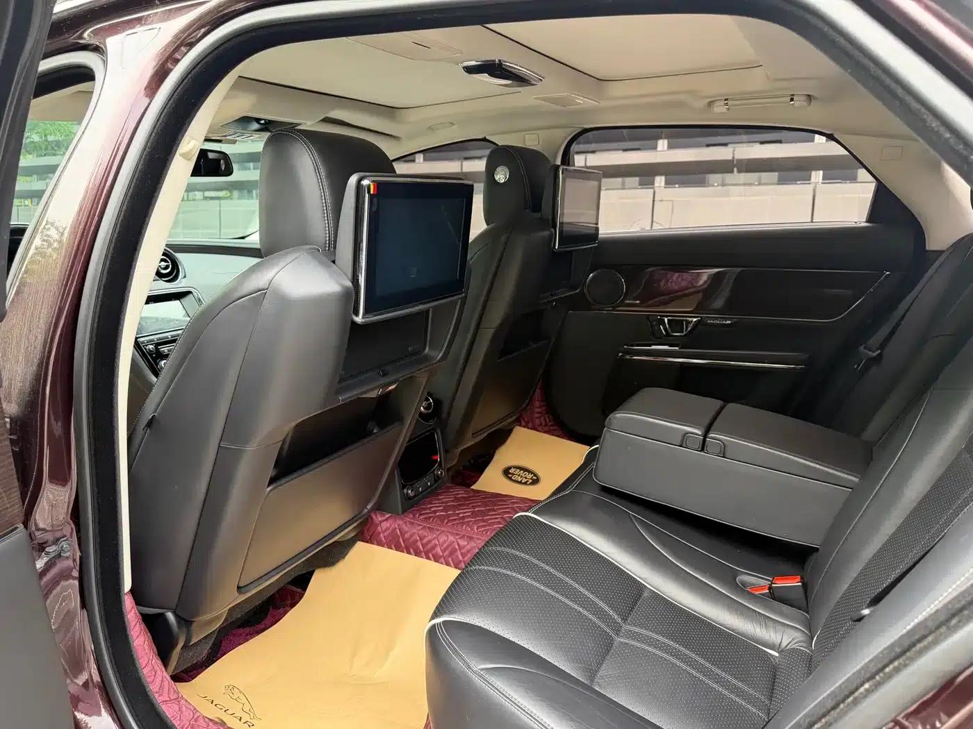 Jaguar XJ 2016 XJL 3.0 SC AWD Premium Business Edition — миниатюра 10