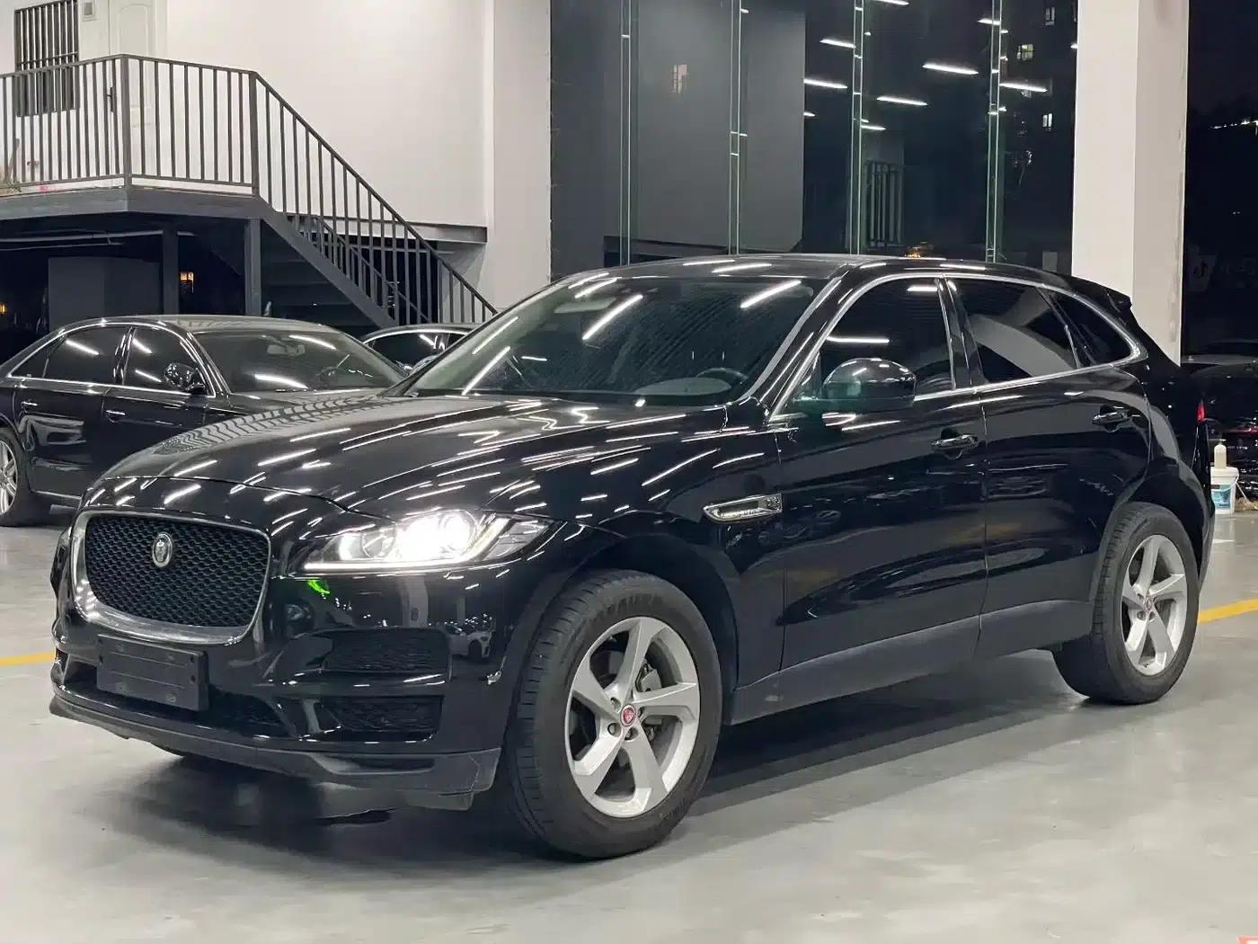 Jaguar F-PACE 2020 2.0T Urban Luxury Edition — миниатюра 1