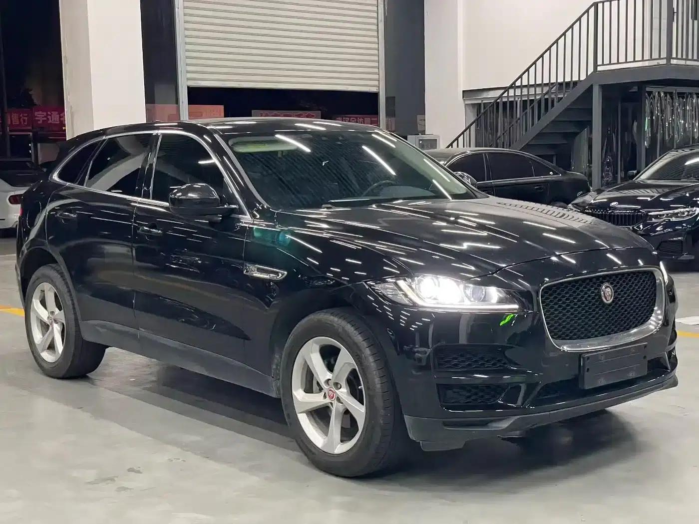 Jaguar F-PACE 2020 2.0T Urban Luxury Edition — миниатюра 3
