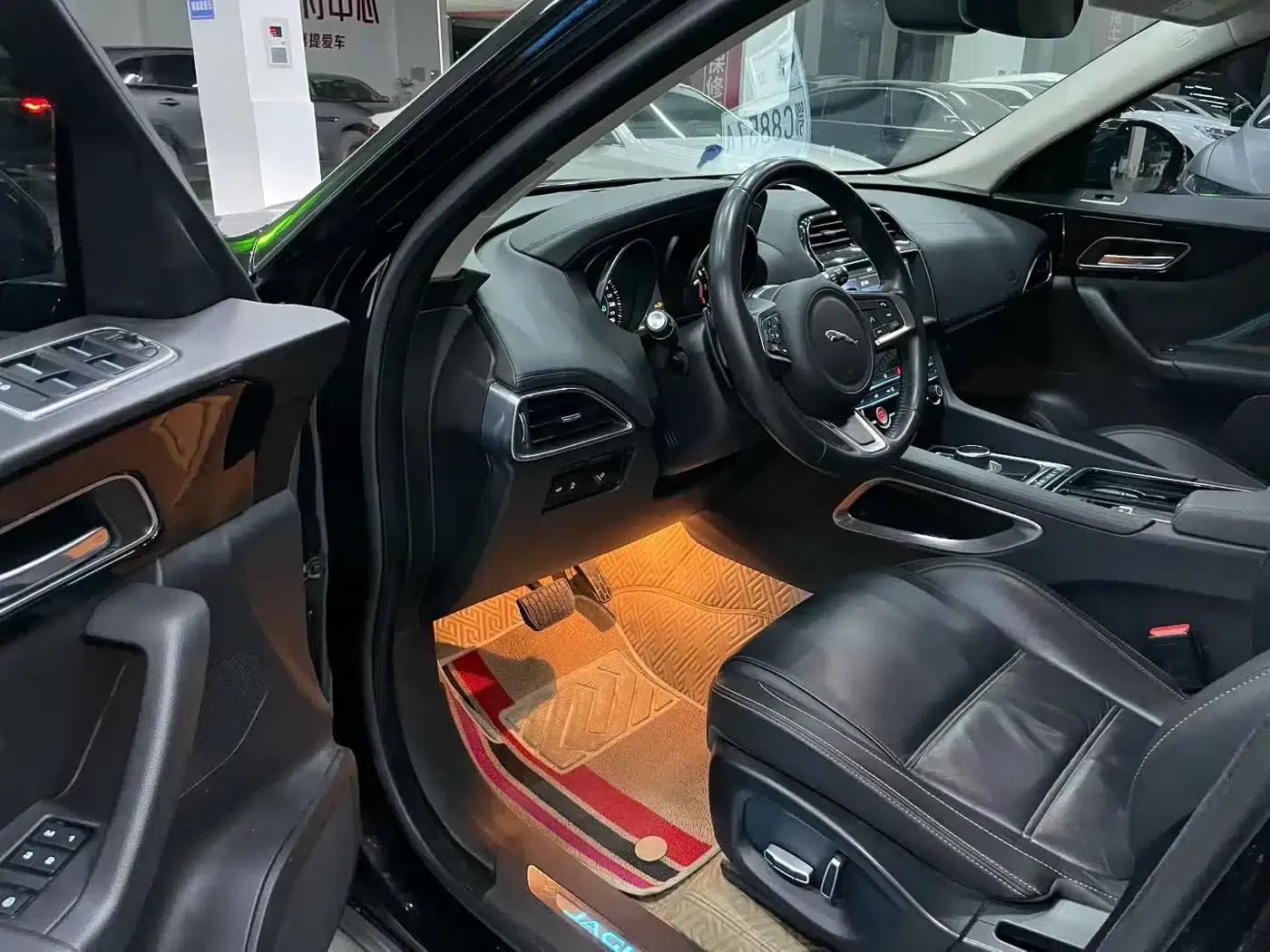 Jaguar F-PACE 2020 2.0T Urban Luxury Edition — миниатюра 4