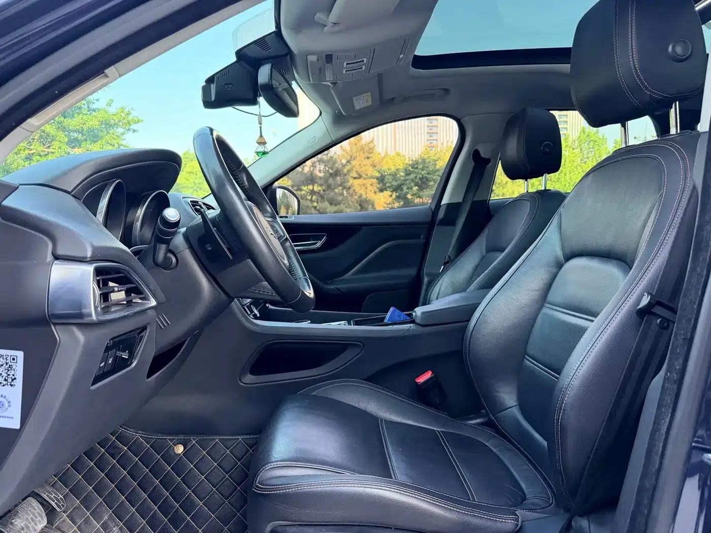Jaguar F-PACE 2018 2.0T 2WD Urban Luxury Edition — миниатюра 7