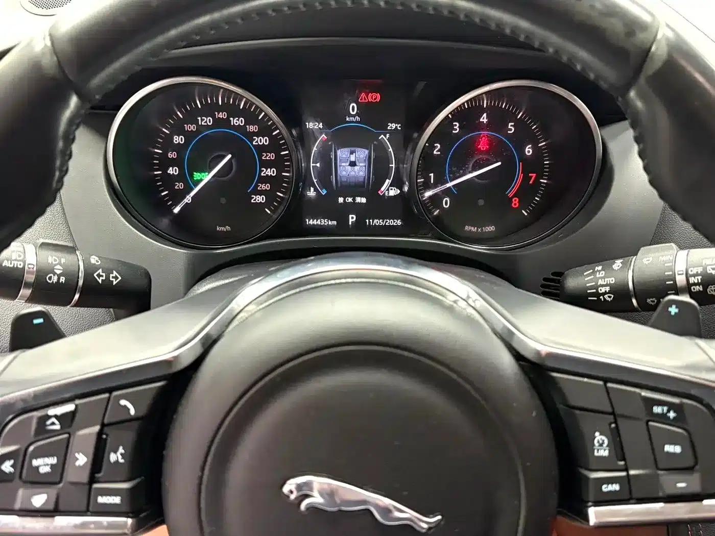 2016 Jaguar F-PACE 3.0 SC AWD R-Sport — миниатюра 2