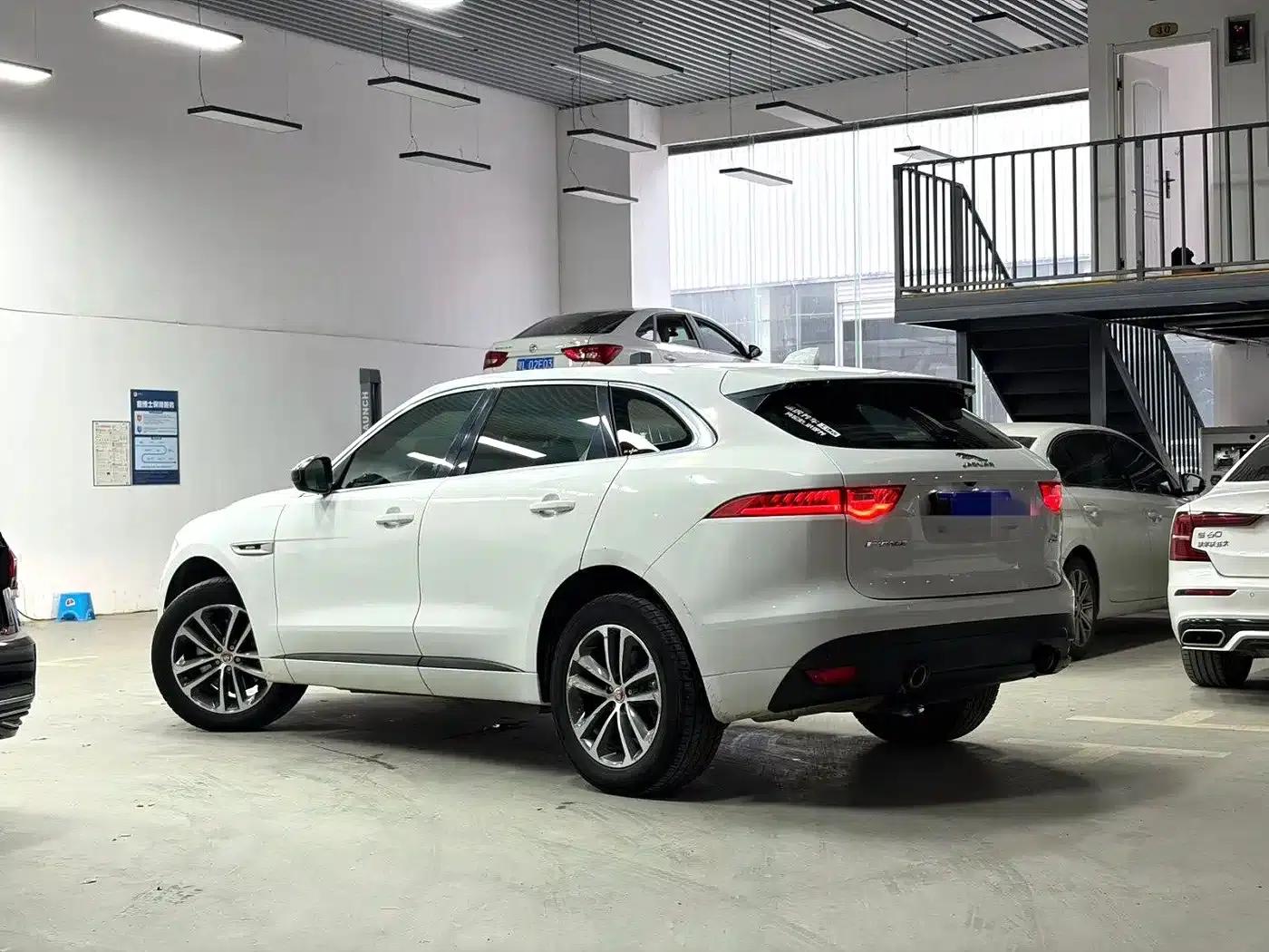 2016 Jaguar F-PACE 3.0 SC AWD R-Sport — миниатюра 14