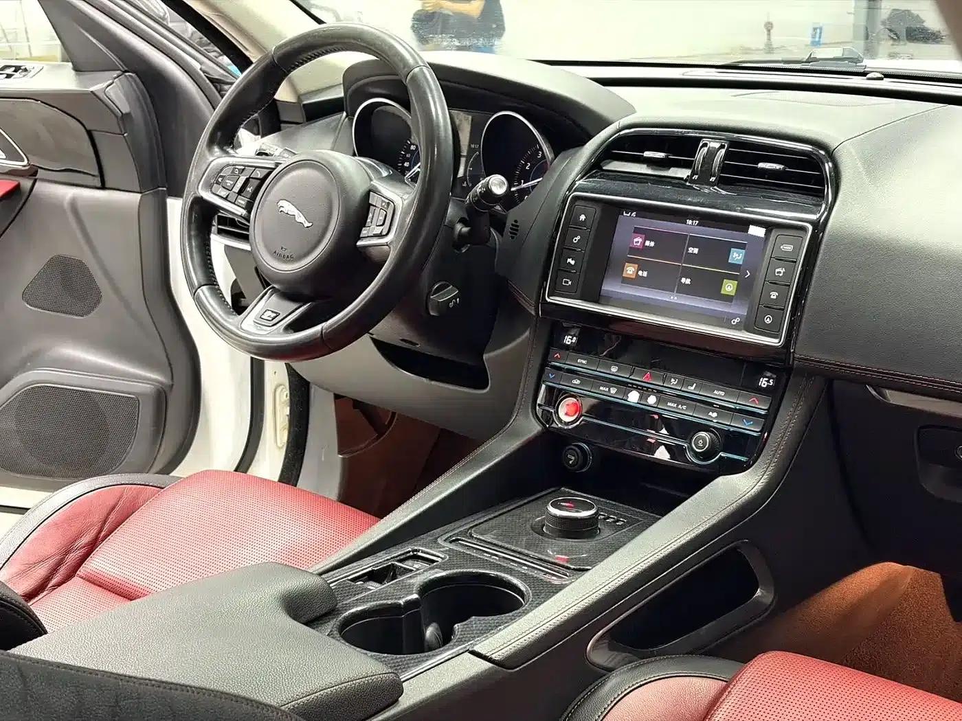 2016 Jaguar F-PACE 3.0 SC AWD R-Sport — миниатюра 7