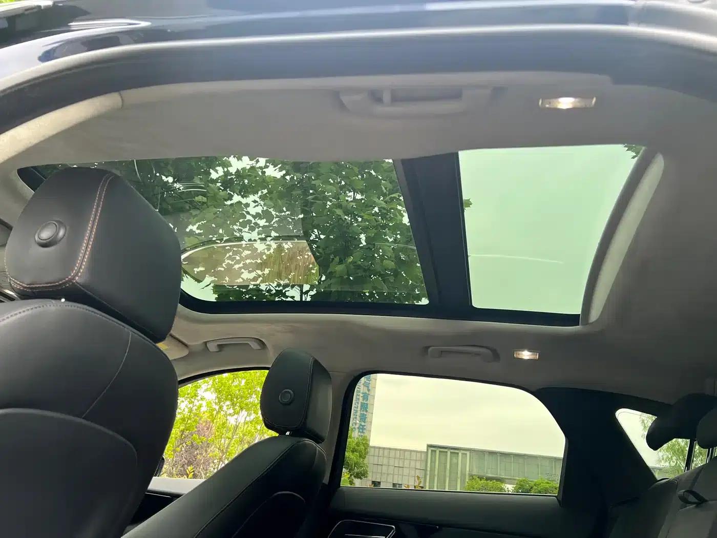 Jaguar F-PACE 2019 2.0T 2WD Urban Luxury Edition — миниатюра 14