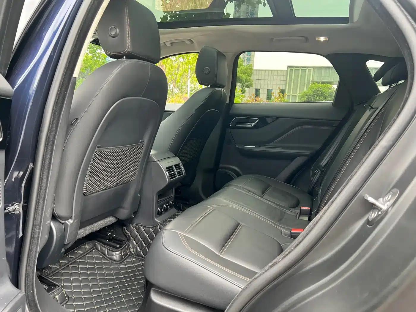 Jaguar F-PACE 2019 2.0T 2WD Urban Luxury Edition — миниатюра 7