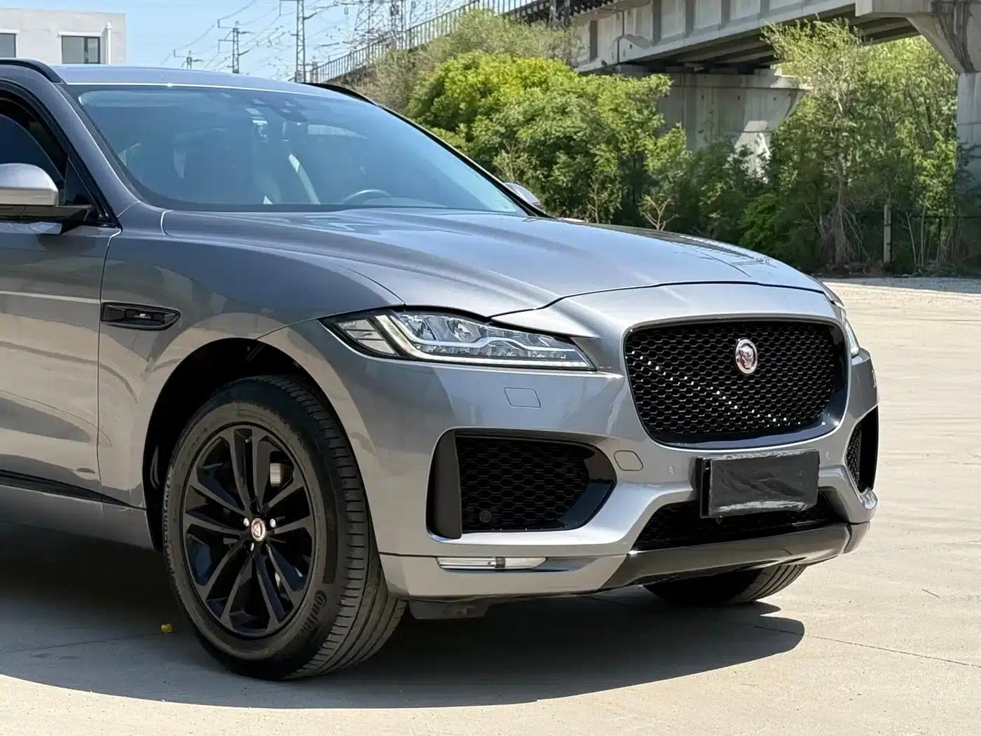 Jaguar F-PACE 2020 2.0T Flagship Edition — миниатюра 4