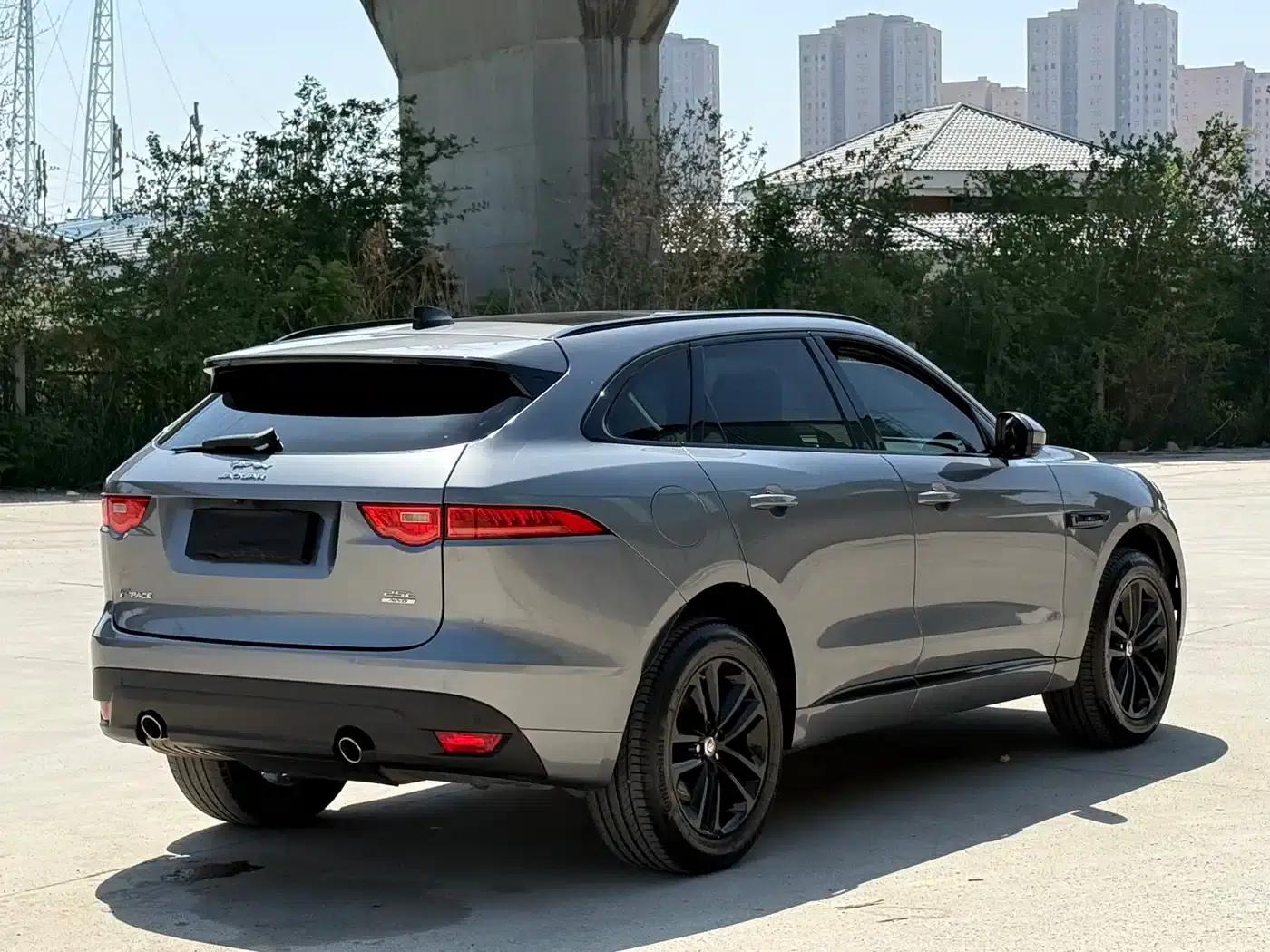Jaguar F-PACE 2020 2.0T Flagship Edition — миниатюра 6