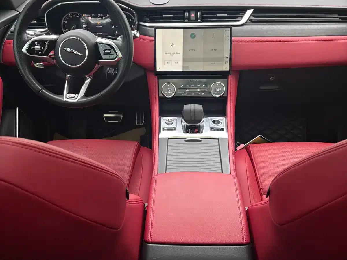 2023 Jaguar F-PACE P250 R-Dynamic BLACK — миниатюра 22