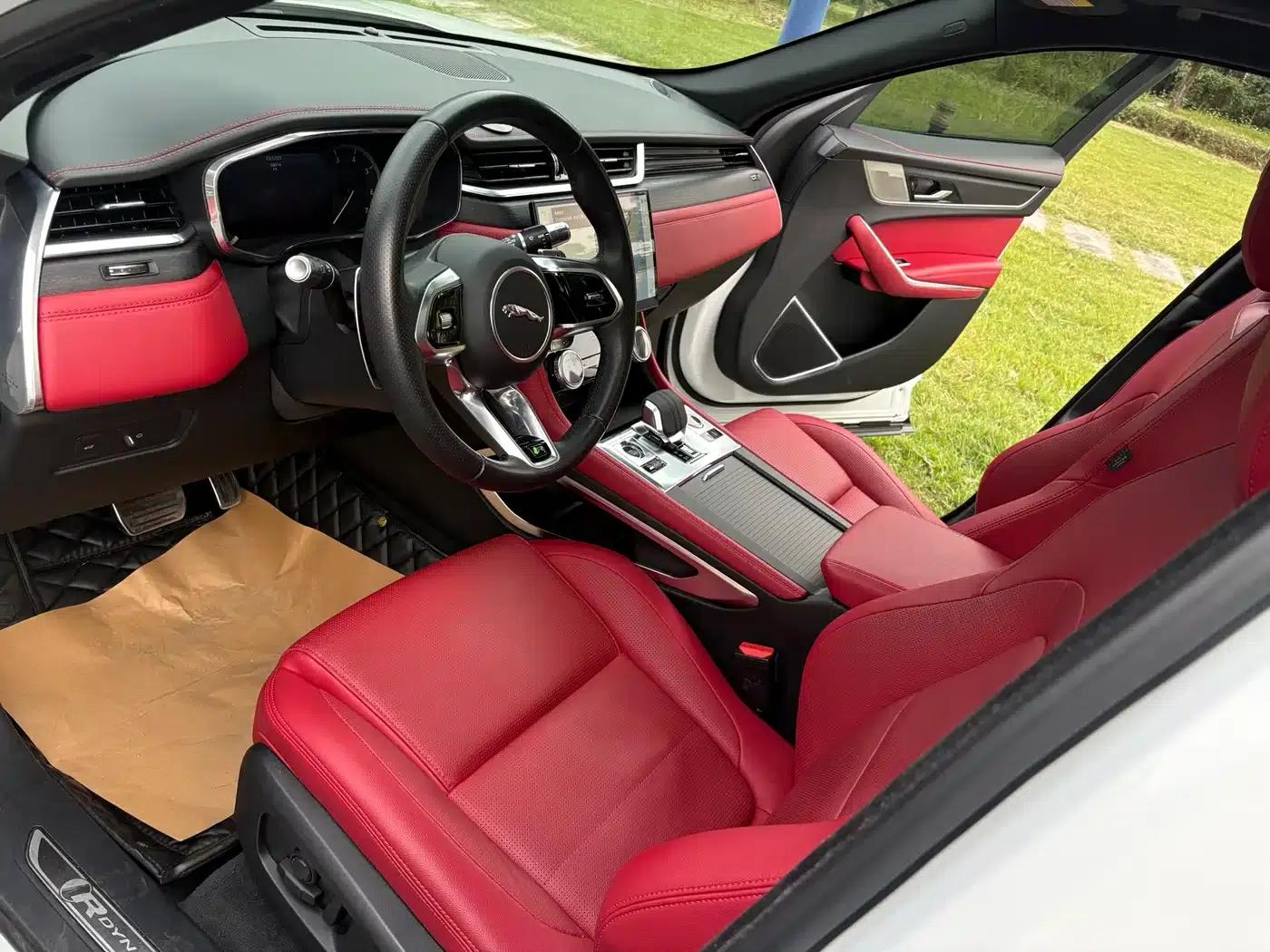 2023 Jaguar F-PACE P250 R-Dynamic BLACK — миниатюра 7