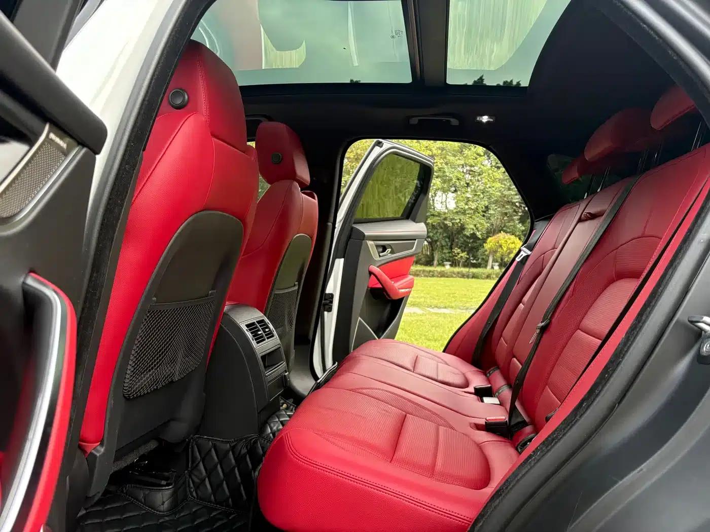 2023 Jaguar F-PACE P250 R-Dynamic BLACK — миниатюра 8