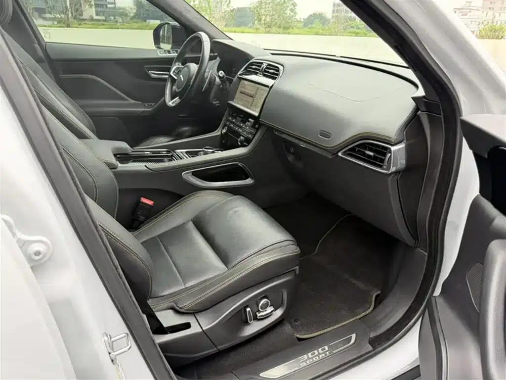 Jaguar F-PACE 2020 300-Sport — миниатюра 14