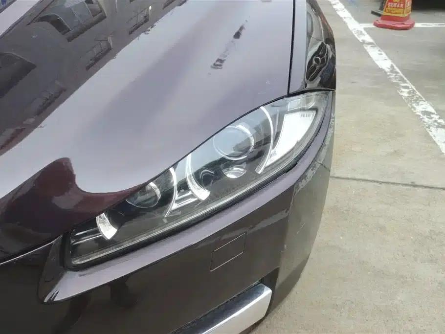 2014 Jaguar XF 2.0T Elegance Edition — миниатюра 5