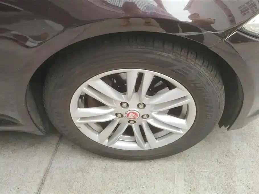 2014 Jaguar XF 2.0T Elegance Edition — миниатюра 6
