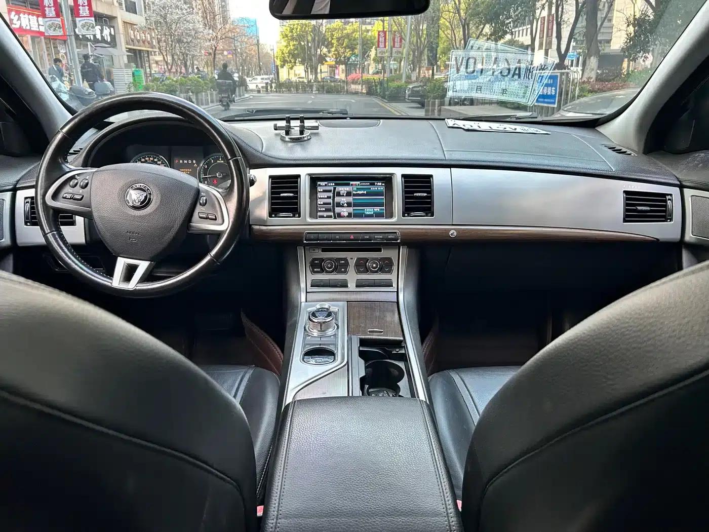 2014 Jaguar XF 3.0 SC Elegance Edition — миниатюра 14