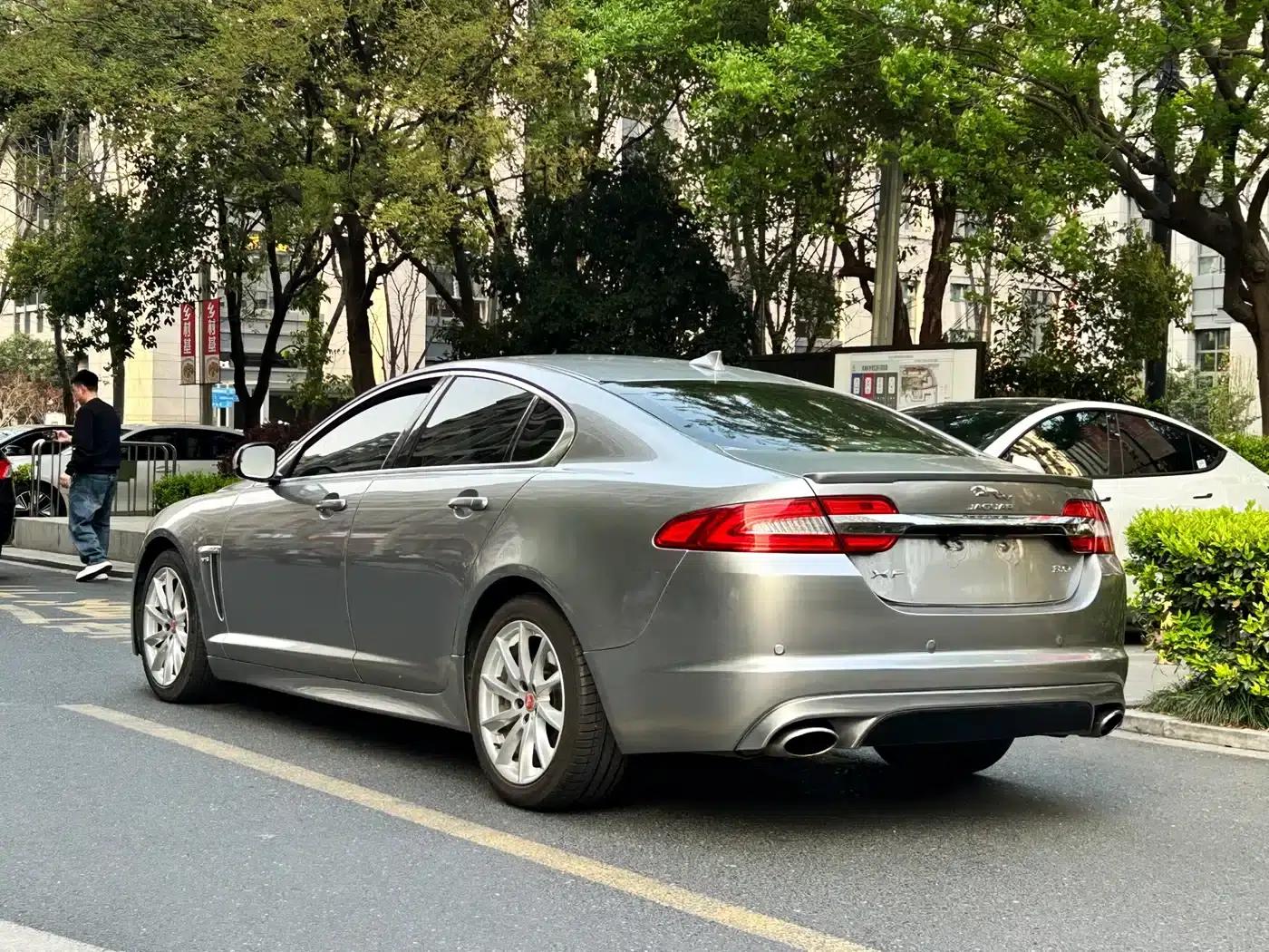 2014 Jaguar XF 3.0 SC Elegance Edition — миниатюра 4