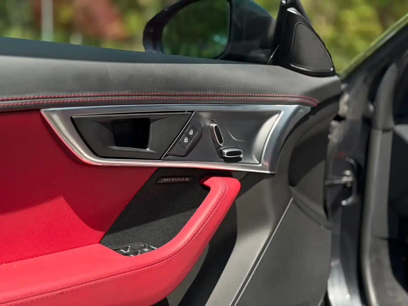 Jaguar F-TYPE 2021 P380 AWD V6 Track Legend Edition — миниатюра 7