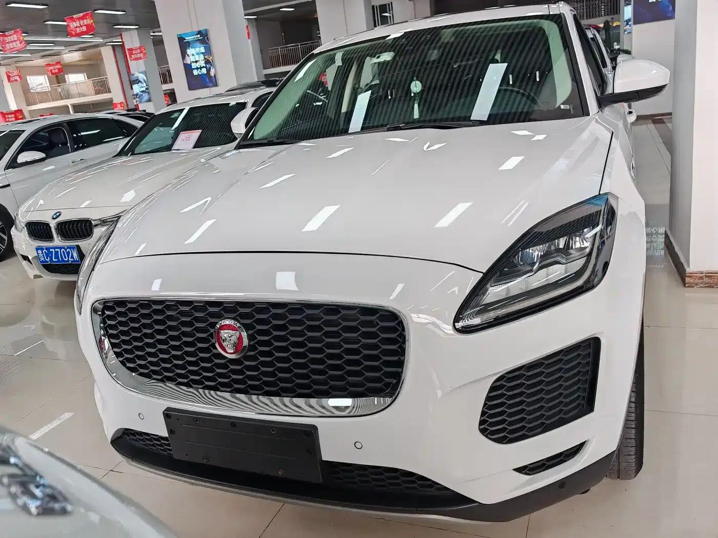 Jaguar E-PACE 2018 P200 First Edition Limited Edition (China V Emission Standard) — миниатюра 2
