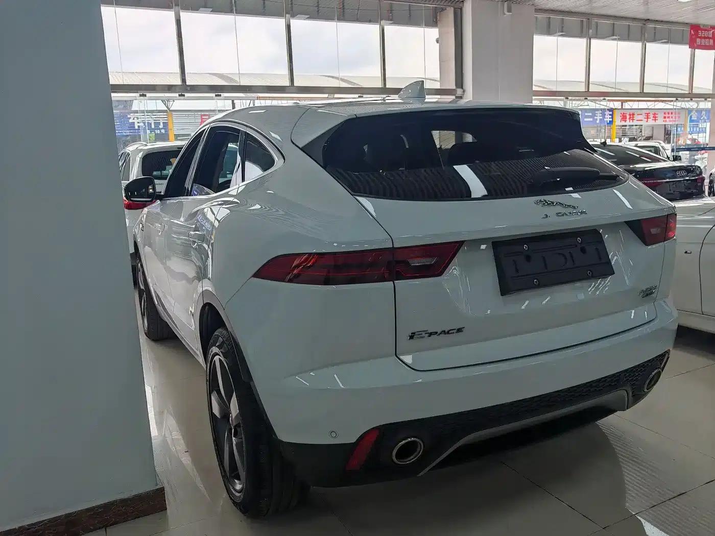 Jaguar E-PACE 2018 P200 First Edition Limited Edition (China V Emission Standard) — миниатюра 15