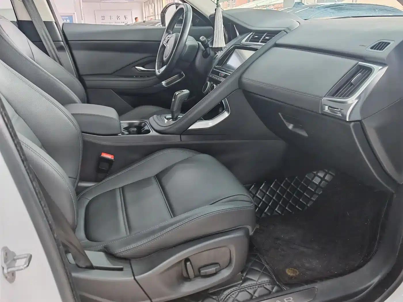 Jaguar E-PACE 2018 P200 First Edition Limited Edition (China V Emission Standard) — миниатюра 5