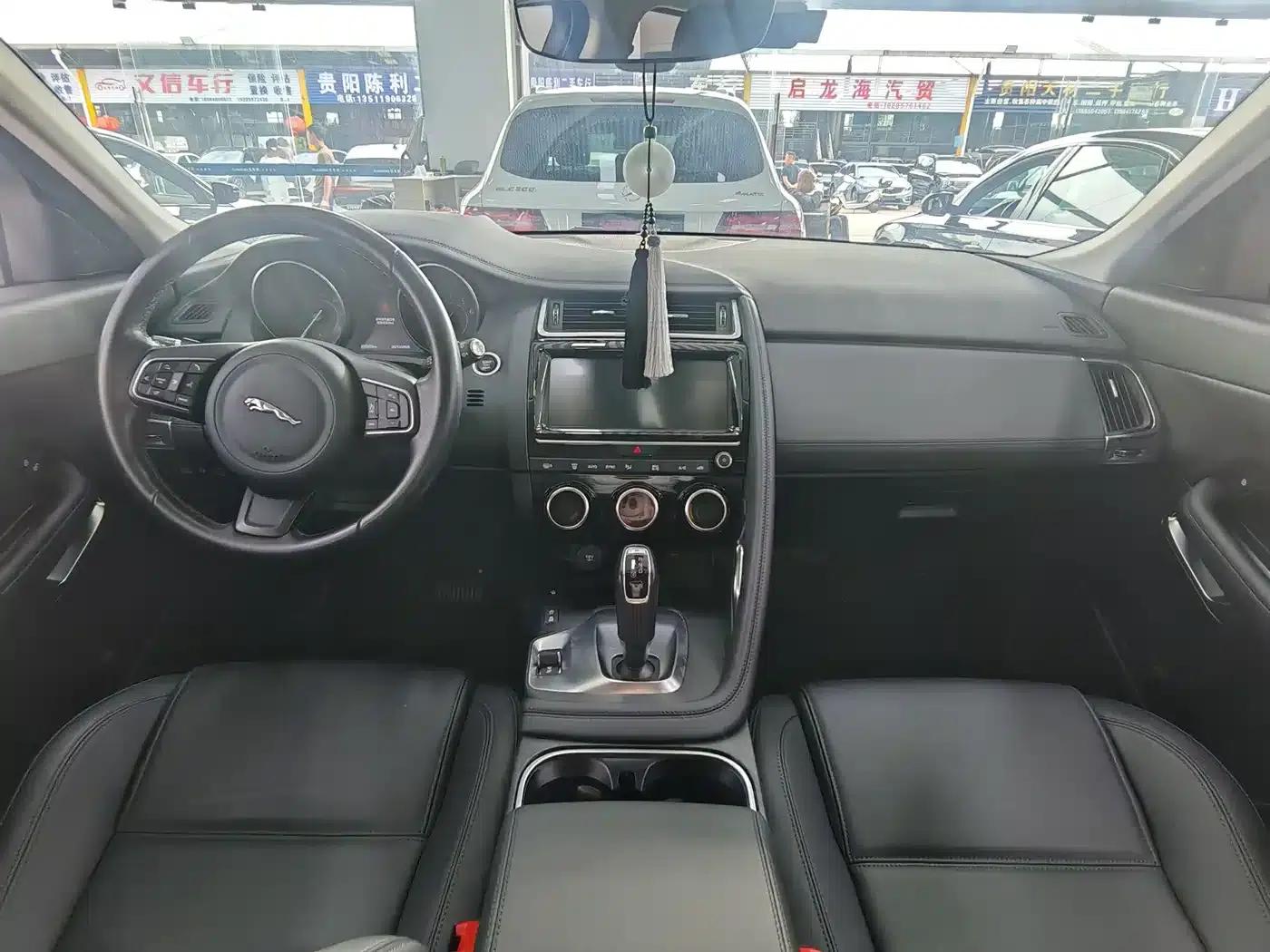 Jaguar E-PACE 2018 P200 First Edition Limited Edition (China V Emission Standard) — миниатюра 6