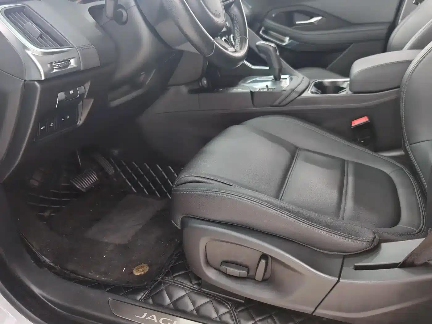 Jaguar E-PACE 2018 P200 First Edition Limited Edition (China V Emission Standard) — миниатюра 9