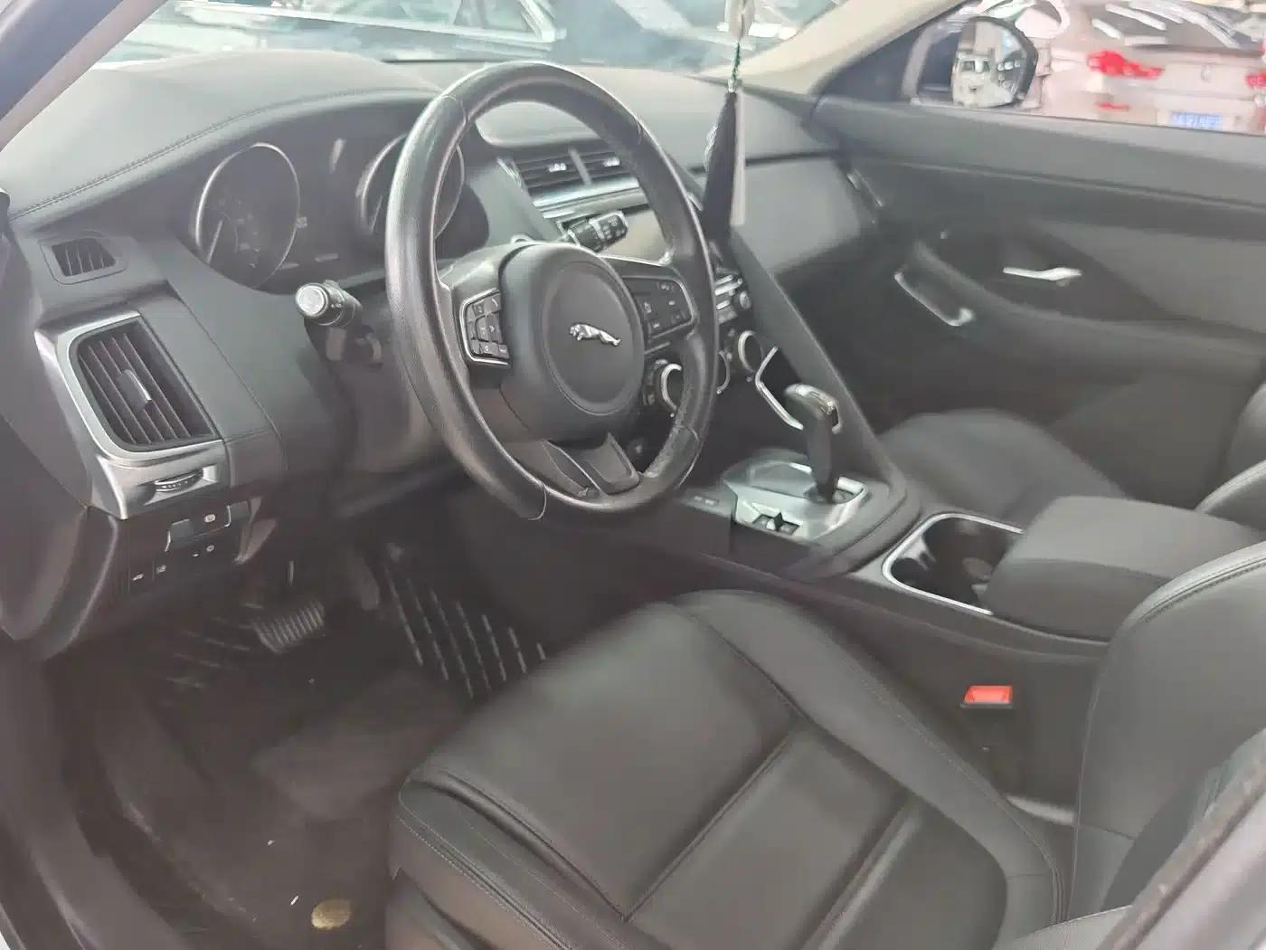 Jaguar E-PACE 2018 P200 First Edition Limited Edition (China V Emission Standard) — миниатюра 10