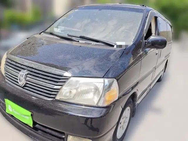 Jinbei Grace 2013 2.0L Zhi Ling Standard Model 9-Seater National Games Commemorative Edition China IV Emission Standard 9 Seats