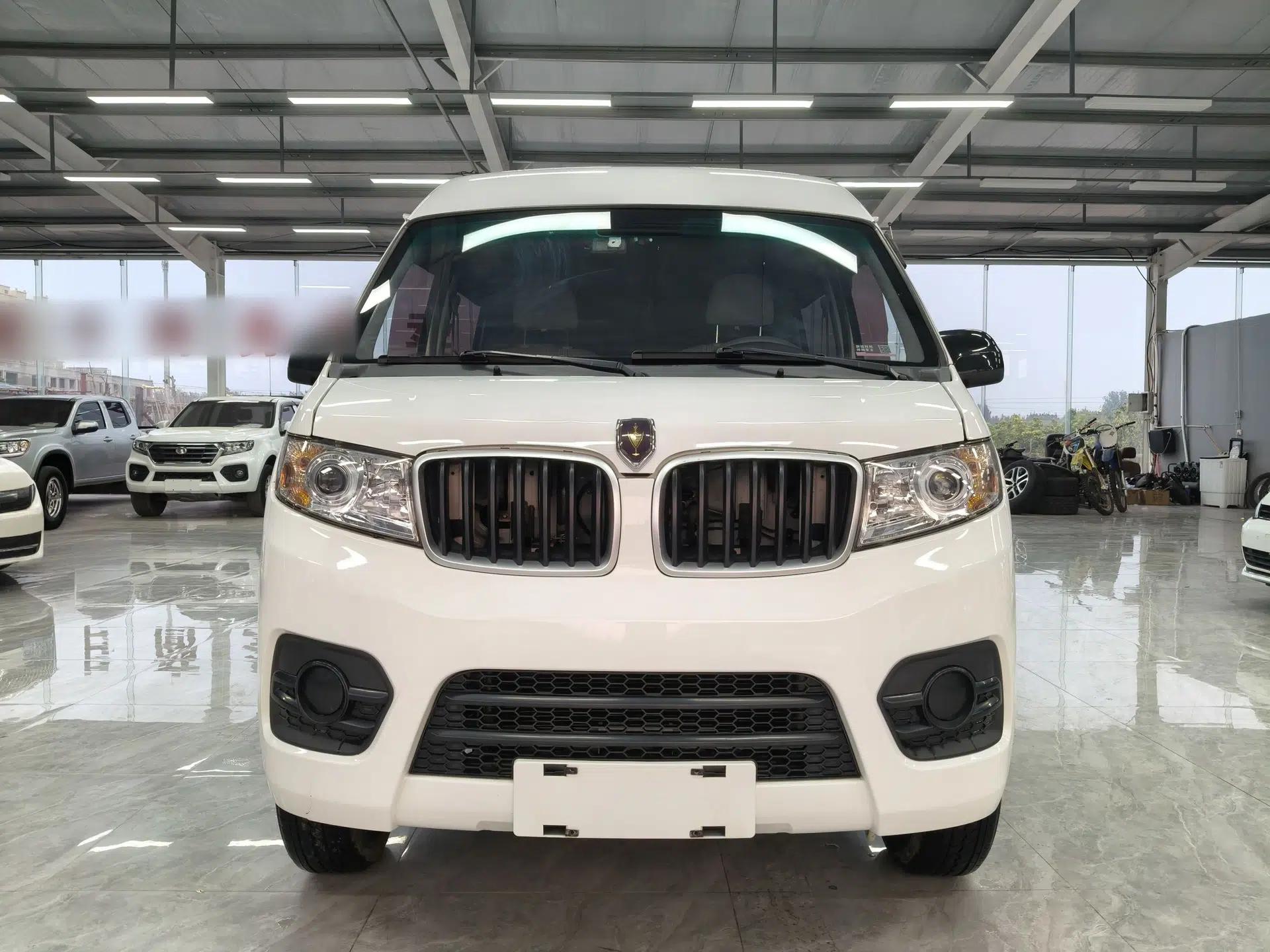 Jinbei New Hiace X30L 2021 1.5L Wealth Van Non-Air-Conditioned Version China VI Standard SWC15M — миниатюра 3