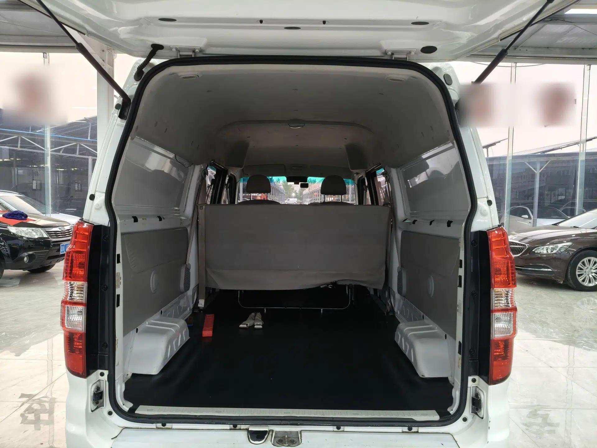 Jinbei New Hiace X30L 2021 1.5L Wealth Van Non-Air-Conditioned Version China VI Standard SWC15M — миниатюра 10
