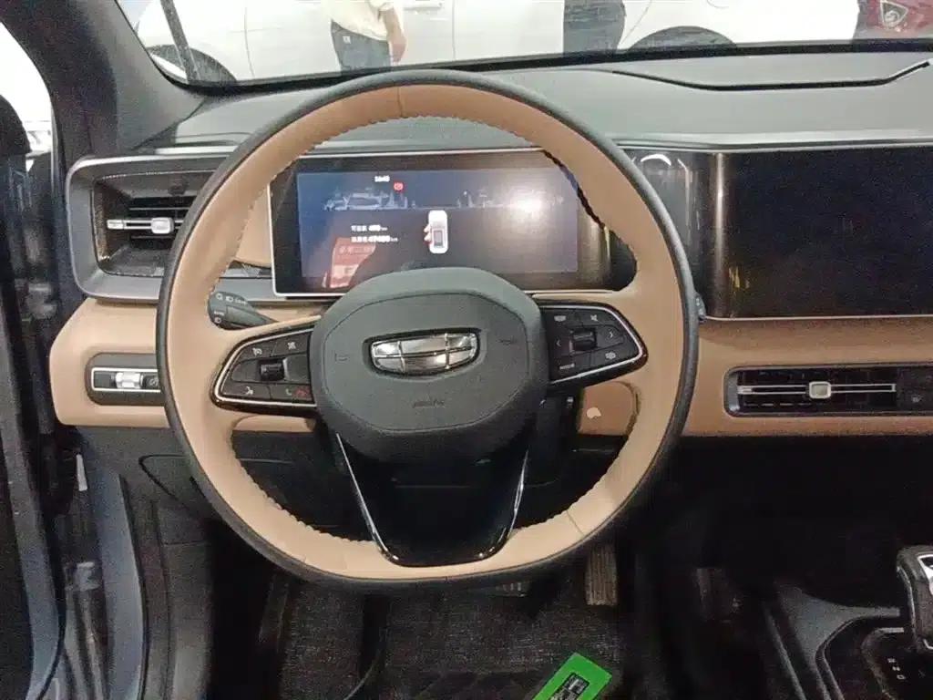 Geely ICON 2023 1.5TD Chocolate Edition — миниатюра 11