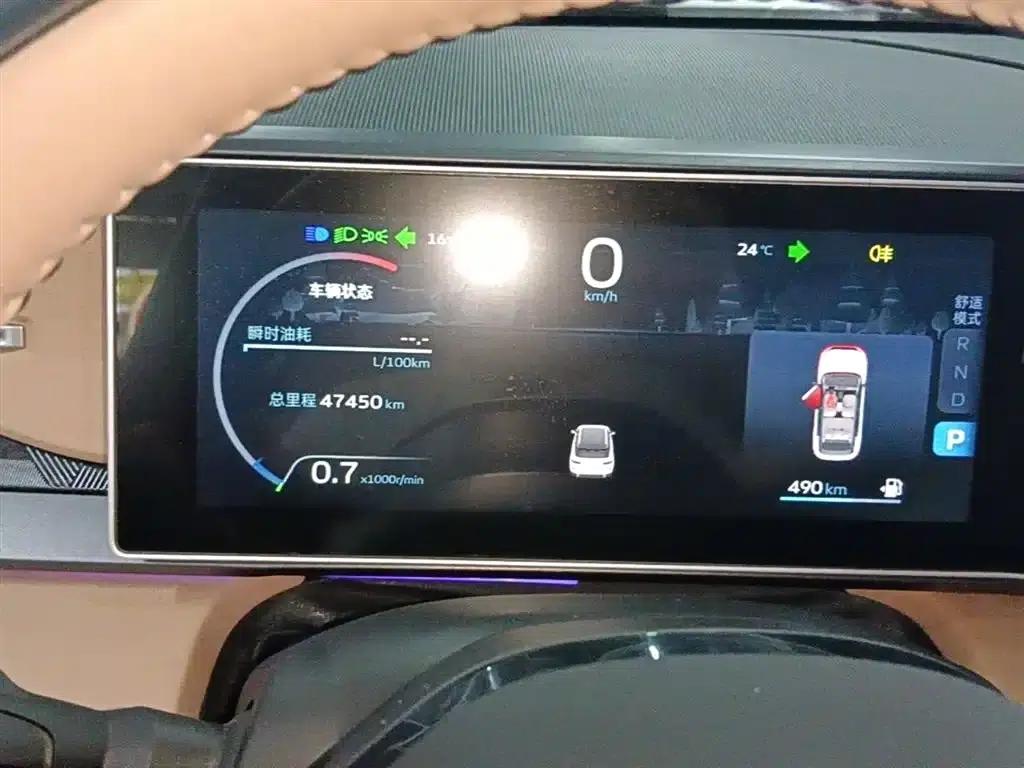 Geely ICON 2023 1.5TD Chocolate Edition — миниатюра 12