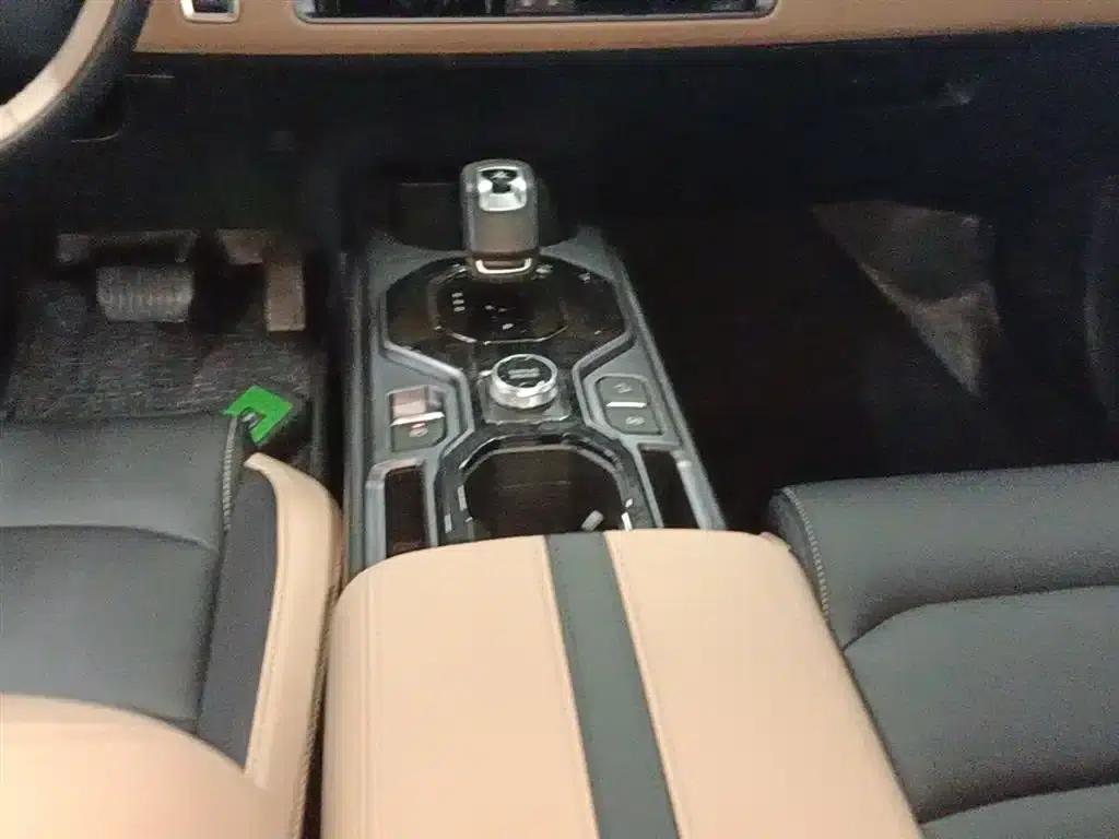 Geely ICON 2023 1.5TD Chocolate Edition — миниатюра 14