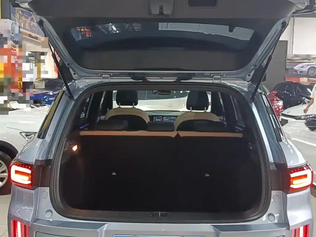 Geely ICON 2023 1.5TD Chocolate Edition — миниатюра 19