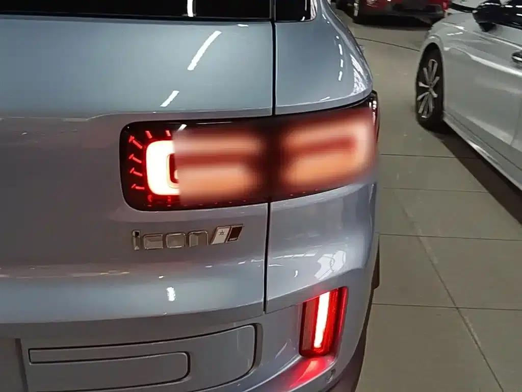 Geely ICON 2023 1.5TD Chocolate Edition — миниатюра 8