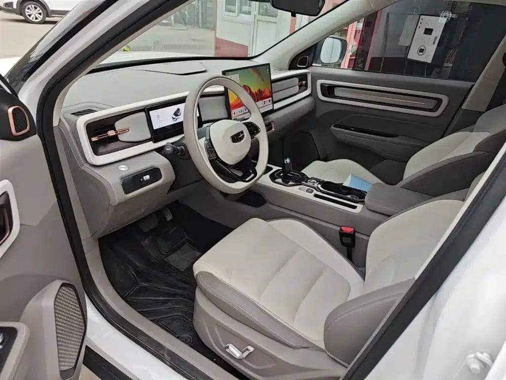 Geely ICON 2026 Chocolate 1.5TD Premium Edition — миниатюра 22