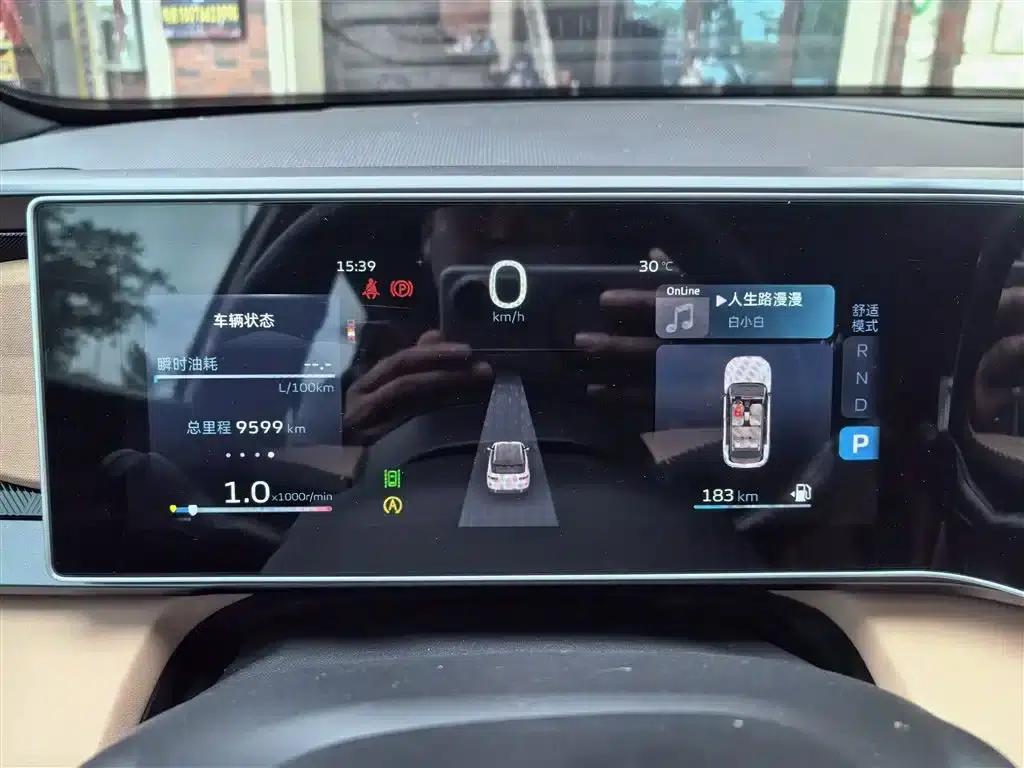 Geely ICON 2023 1.5TD Chocolate Premium Edition — миниатюра 12