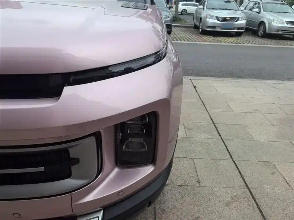 Geely ICON 2023 1.5TD Chocolate Premium Edition — миниатюра 24